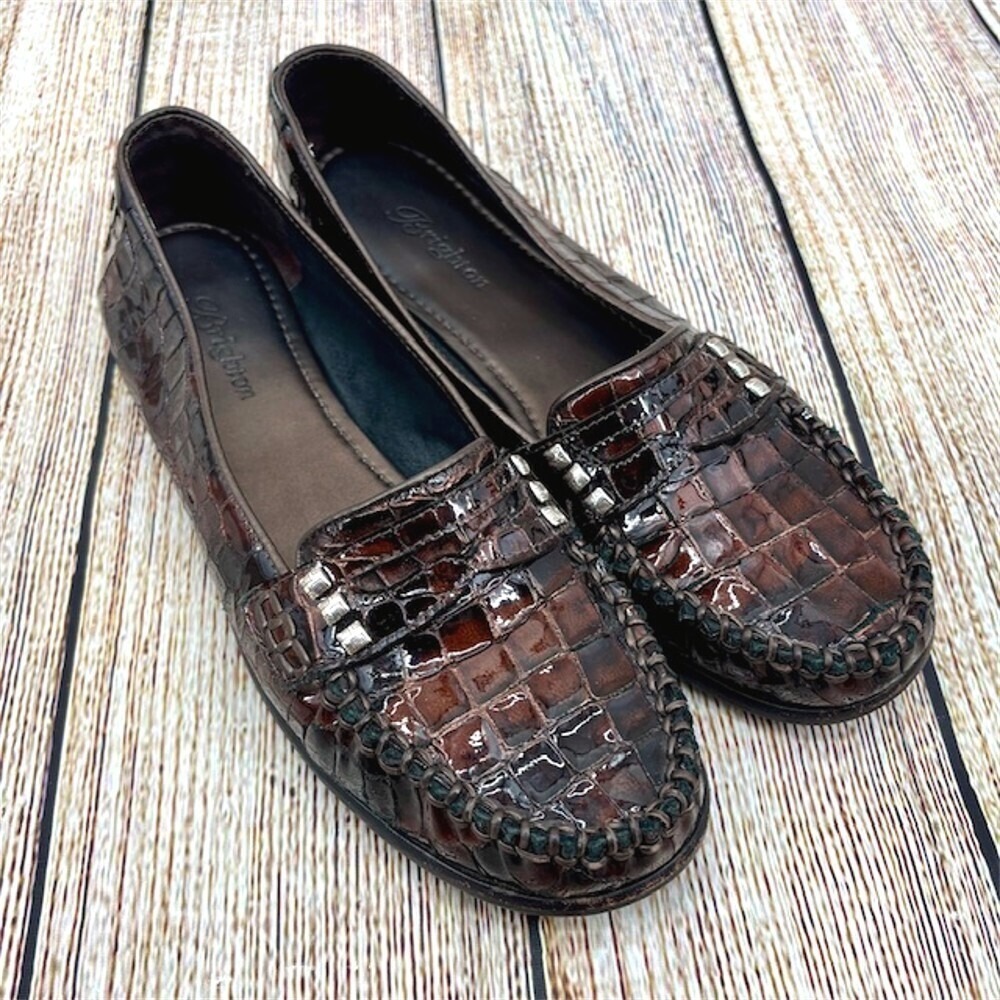 Brighton Mohawk Women's Size 8 N Brown Patent Leather Crocodile Pattern Loafers